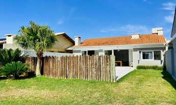 Imagem: Casa de 3 dormitórios à Venda - Xangri-lá