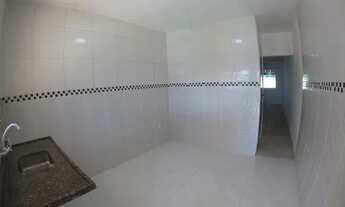 Imagem 2: 800mts do Mercado Cristal - Casa espaçosa com 2 Quartos, Quintal e 2 Vagas