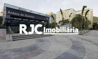 Imagem 5: LEBLON ! 3ª QUADRA DA PRAIA METRO .81 METROS, 02 QTS COM VAGA REFORMADISSIMO