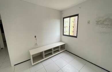 Imagem 6: Apartamento para aluguel possui 74 metros quadrados com 2 quartos em Calhau - São Luís - M