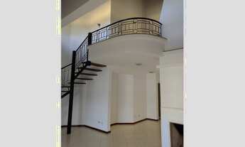 Imagem 5: Casa em condomínio muito bem localizada. Sao 3 suites sendo 1 master com closet e banheira