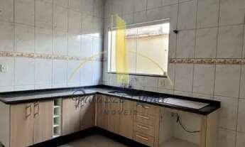 Imagem 6: Casa para aluguel possui 90 metros quadrados com 3 quartos