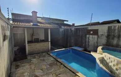 Imagem 3: Casa na praia com 3 Dormitórios