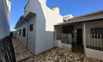 Imagem 7: Casa para aluguel com 04 quartos no Bairro Brasil - Uberlândia - MG