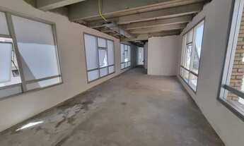 Imagem 6: Imóvel para aluguel e venda possui 1348 metros quadrados com 1 quarto