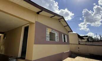 Imagem: Casa com 02 quartos para locação próximo