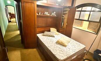 Imagem 2: VENDO CASA Casa com 4 dormitórios