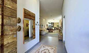 Imagem 2: Casa térrea no condomínio Estância dos Ipês com 03 suítes e escritório