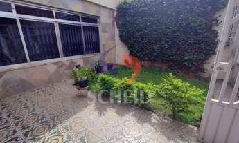 Imagem 2: Sobrado amplo para locação no Jardim Prudência, com três quartos e uma vaga de garagem