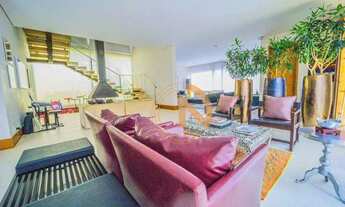 Imagem 6: Residência Exclusiva na Rua Angatuba Sofisticação, Conforto e Segurança