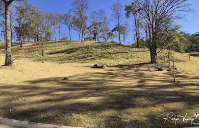 Imagem 3: Terreno de esquina à venda no Aldeia do Vale com 2.000 m², posição elevada e vista definit