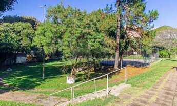 Imagem 4: Imperdível Casa à Venda em Porto Alegre-RS, Jardim Itu: 4 Quartos, 1 Suíte, 2 Salas, 2 Ban