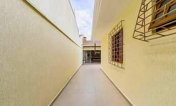 Imagem 6: Casa à Venda no Capão da Imbuia | 4 Quartos, Suíte, Terreno 360 m