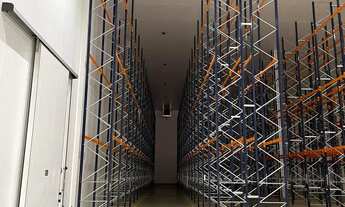 Imagem 6: Galpão/Depósito/Armazém para aluguel 6000 posições porta paletes com 7400 metros quadrados