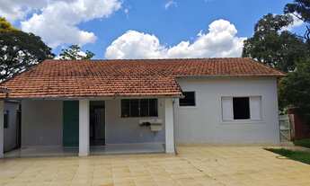 Imagem 2: Casa Ampla e bem localizada a Venda! Mais de 1000 m2 de área construída local seguro !!