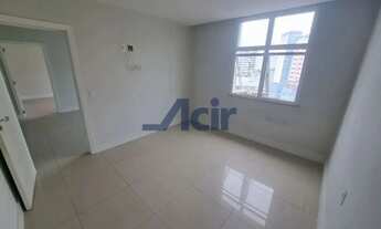 Imagem 6: Apartamento dois quartos com duas suítes, 65m² por R$ 2.850,00/mês - Centro - Rio de Janei