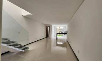 Imagem 2: Casa duplex de 03 quartos com suíte no Aeroporto