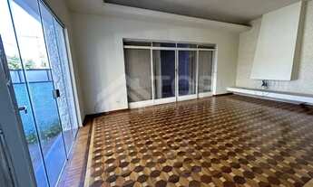 Imagem 5: Casa com 3 dormitórios para Alugar no Centro, para fins, Residencial ou Comercial