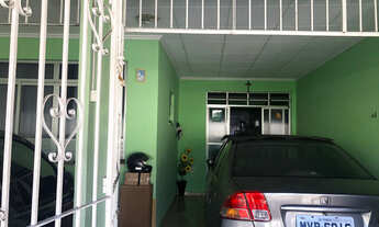 Imagem 1: Casa grande com quintal