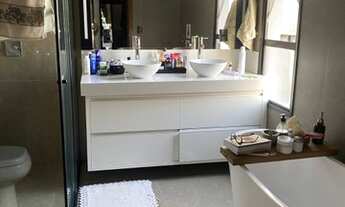 Imagem 3: Casa Sobrado com 3 Suítes sendo 1 Master, Condomínio Florais do Valle