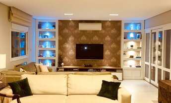 Imagem 2: Apartamento para venda tem 242 metros quadrados com 3 quartos