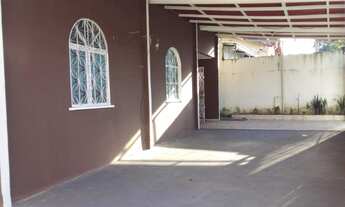 Imagem: Casa 4 Quartos e Quintal