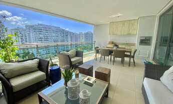 Imagem 1: Apartamento para venda possui 278 metros quadrados com 4 suítes