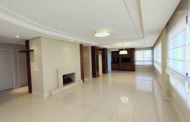 Imagem 4: Apto imenso, 3 suítes com gabinete. 1 por andar