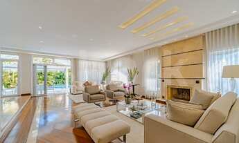 Imagem 7: Casa de condomínio para venda tem 440 metros quadrados com 4 quartos