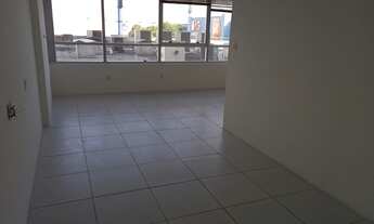 Imagem 2: Vendo excelente sala comercial, com 57m, com 2 ambientes, na Norcon empresarial