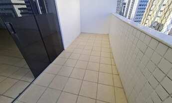 Imagem 7: VENDA - MORE NA PARALELA DO MAR EM AMPLO APARTAMENTO