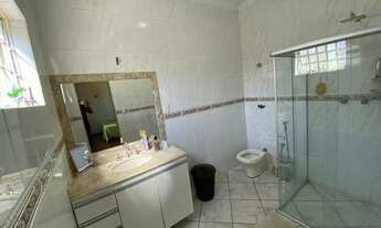 Imagem 5: Casa para aluguel tem 402 metros quadrados com 3 quartos