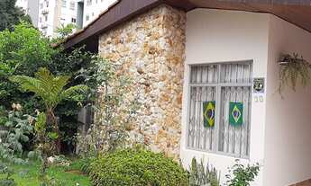 Imagem 2: Casa térrea na Vila Izabel - Curitiba - PR - 213,60 m² útil - terreno 360,00 m²