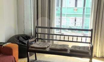 Imagem 2: Oportunidade única, três quartos com dependência em Copacabana. [VP