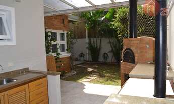 Imagem 2: Condomínio Fechado - Sobrado alto padrão com 4 dormitórios, 4 suítes e 5 Vagas, 500 m² no