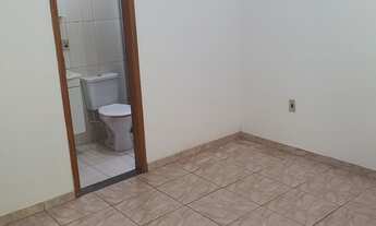 Imagem 4: Alugo Apartamento no Bairro de Pedro do Rio-Petrópolis