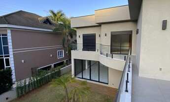 Imagem 4: Maravilhosa casa no melhor condomínio de Alphaville venda possui 750 metros com 5 Suítes