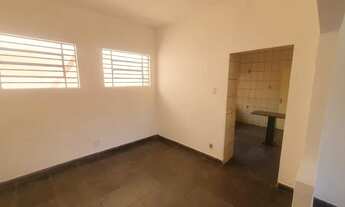 Imagem 7: Casa para aluguel Rua 6 Setor Central possui 100 m2 com 2 quartos varanda e quintal Goiâni