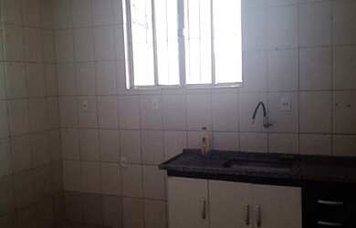 Imagem 2: Casa térrea de 2 dormitórios - quintal - garagem p/ 2 carros - Marapé