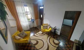 Imagem 5: Casa frente única no terreno [VP