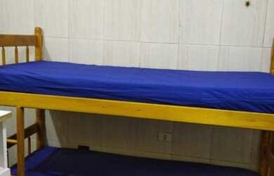 Imagem 3: Quarto coletivo duplo individual pensao moradia hospedaria republica hostel