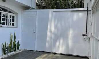 Imagem: Casa com 5 dormitórios para alugar, 290