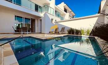 Imagem: Sobrado com piscina em Ipanema