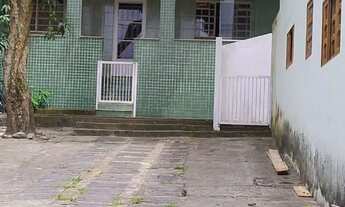 Imagem: Ampla casa em mini condomínio com 4 casas