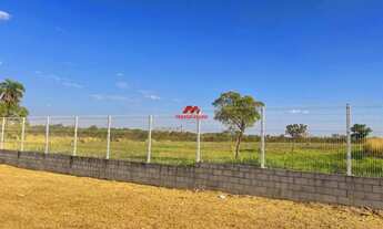 Imagem 2: TERRENO À VENDA, DISTRITO INDUSTRIAL, COM 75.000m², OU VENDE ÁREA MENOR, R$ 300,00 O METRO