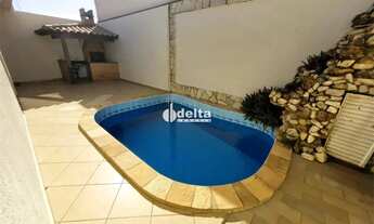 Imagem: Casa residencial com 3 quartos sendo 2 suítes