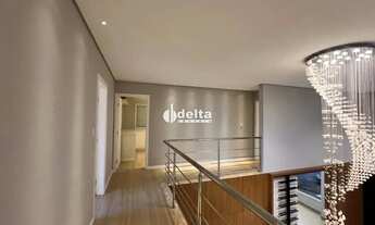 Imagem 5: Casa em condomínio com 3 suítes disponível para venda no bairro Laranjeiras em Uberlândia