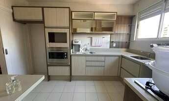 Imagem 7: Excelente apartamento mobiliado com 4 dormitórios, sendo 2 suítes, em localização privileg