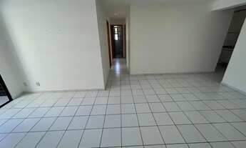 Imagem 3: Em Setúbal 110m2 03 quartos sendo 01 suíte, Varanda, ventilado com armários fixos. Próx ao