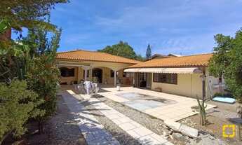 Imagem: Casa com 03 dormitórios no Campeche